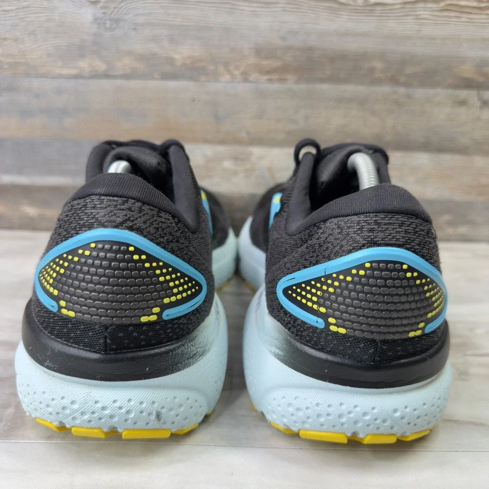Brooks ghost 16